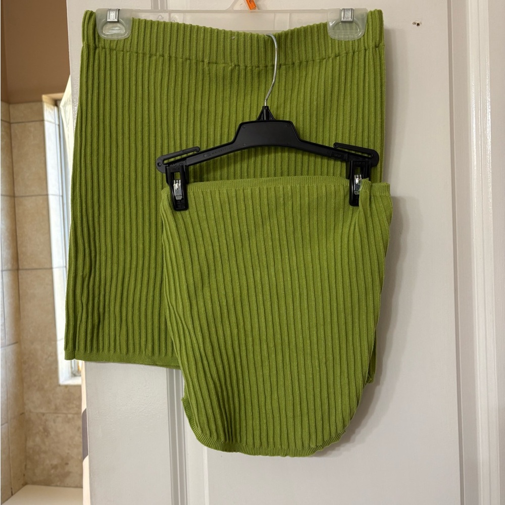 Green Ribbed Skirt Set